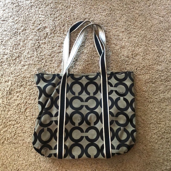 Authentic Coach bag 💓 - Picture 2 of 3